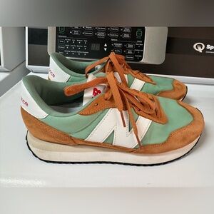 Women’s 237 new balance sneakers